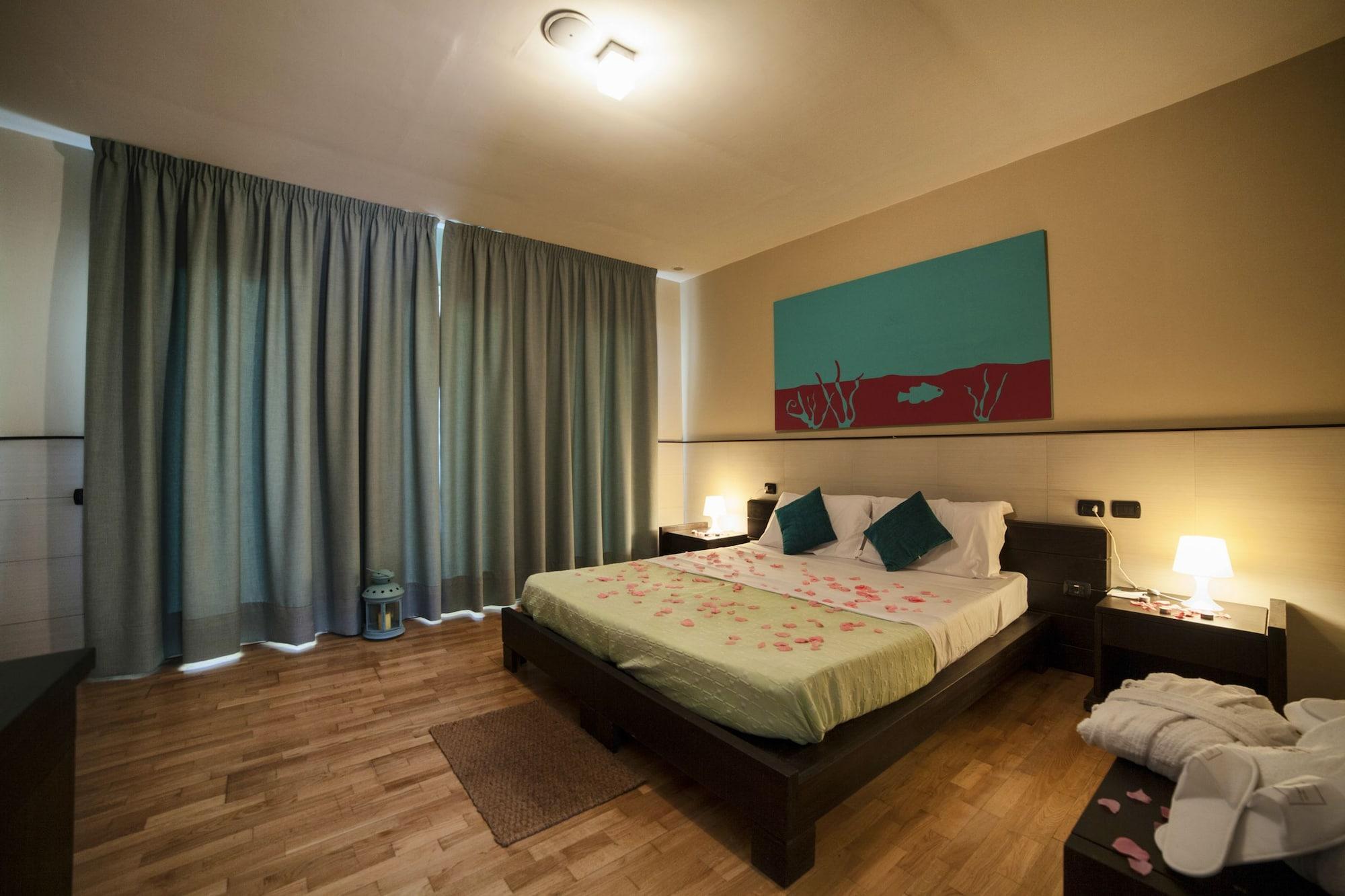 Plana Resort & Spa 卡斯特沃托诺 外观 照片