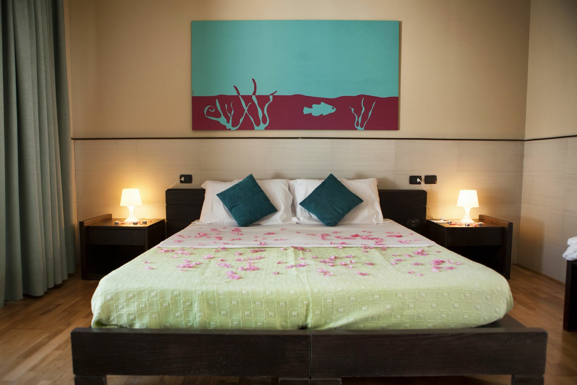 Plana Resort & Spa 卡斯特沃托诺 外观 照片